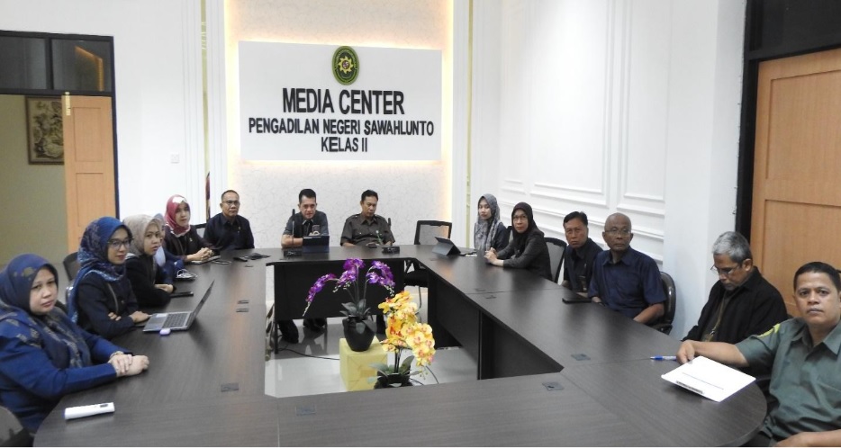 Pengadilan Negeri (PN) Sawahlunto mengikuti kegiatan PERISAI secara daring. Foto dokumentasi PN Sawahlunto