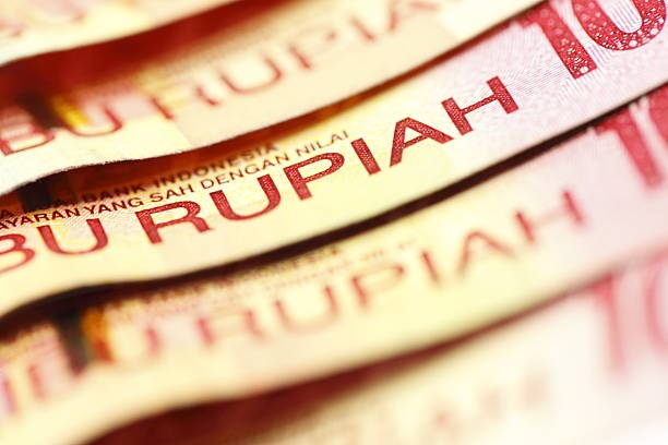 Ilustrasi mata uang Rupiah. Foto istockphoto.com/