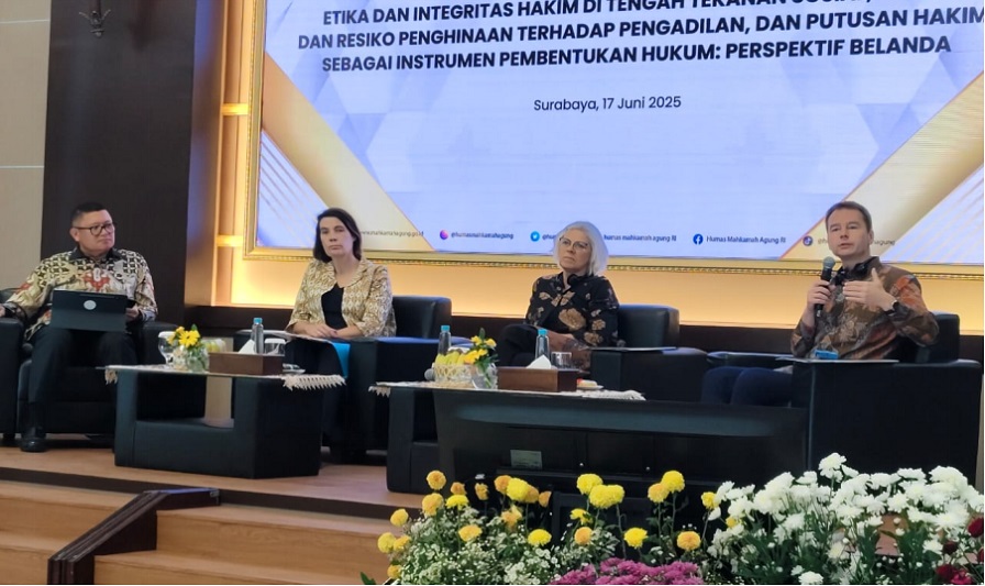 Pengadilan Tinggi Surabaya menerima kunjungan kerja dari Hoge Raad der Nederlanden (Mahkamah Agung RI Kerajaan Belanda), Selasa (17/6/2025). Foto dokumentasi Humas Pengadilan Tinggi Surabaya