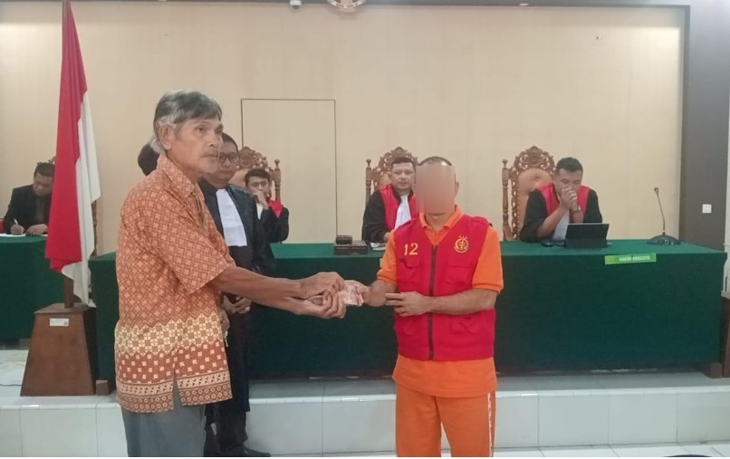 Majelis Hakim PN Bengkayang menerapkan restorative justice. Foto: Dokumentasi PN Bengkayang