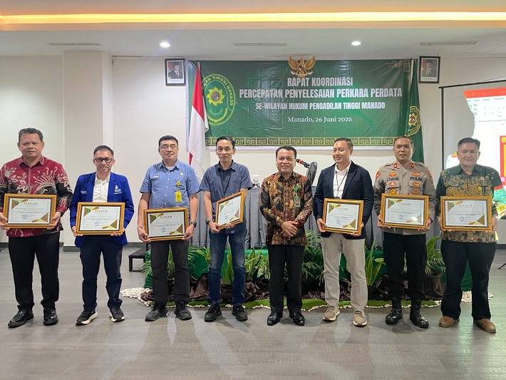 Pengadilan Tinggi Manado menyelenggarakan Rapat Koordinasi Percepatan Penyelesaian Perkara Perdata sewilayah hukum Pengadilan Tinggi Manado pada Kamis (26/6).