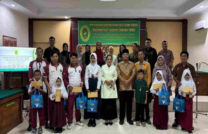 Dharmayukti Karini (DYK) cabang Tubei pada Jumat (4/7/2025) menyelenggarakan acara Penyerahan Bantuan Dana Beasiswa (BDBS). Foto Dokumentasi Dharmayukti Karini Cabang Tubei.