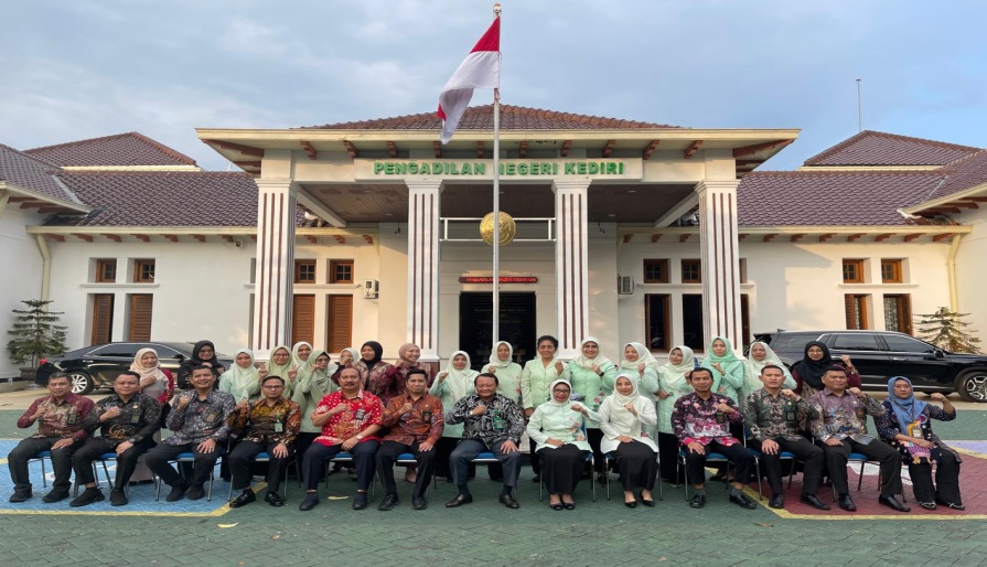 KPT Surabaya Gelar Pembinaan Satuan Kerja: Penekanan pada Integritas, Pola Hidup Sederhana, dan Independensi Peradilan
