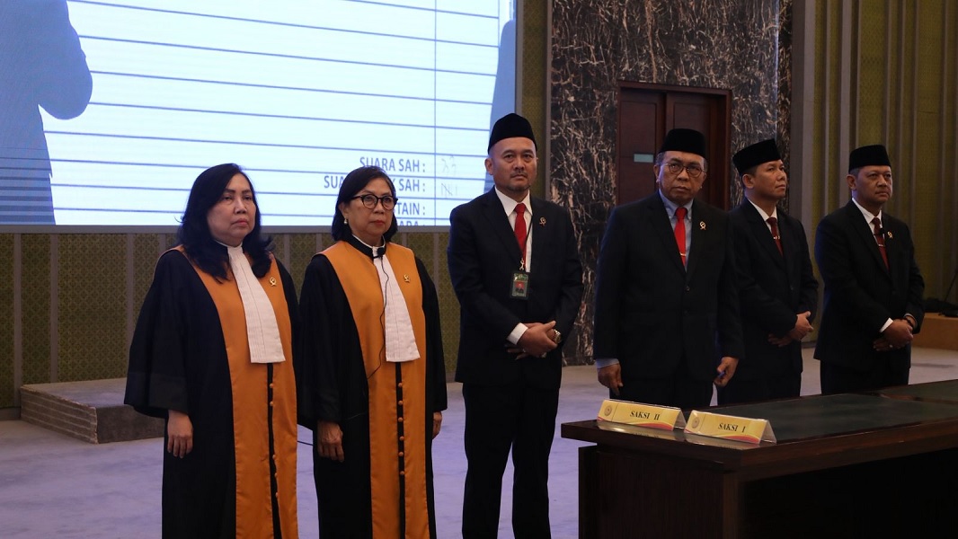 Mahkamah Agung Republik Indonesia baru saja sukses menggelar Sidang Paripurna dengan agenda pemilihan Wakil Ketua Mahkamah Agung (MA) Bidang Yudisial. Sidang ini berlangsung pada Kamis (10/7/2025) di Gedung Mahkamah Agung, Jakarta. Foto Humas MA.