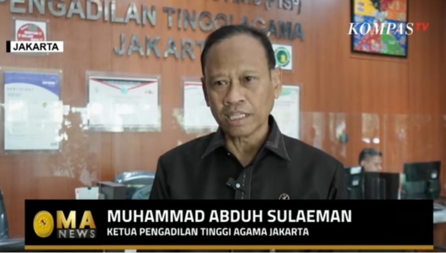 Ketua PTA Jakarta Muhammad Abduh Sulaeman, saat menyampaikan keterangan pers dalam kegiatan Bimtek Kehumasan (16/7/2025). Sumber: Kompas TV