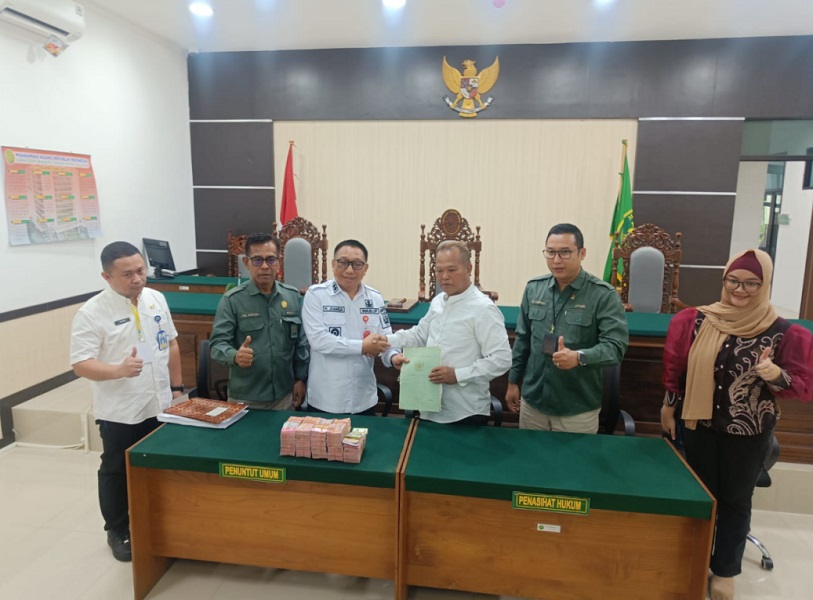 Ketua PN Rantau menjalankan prosedur aanmaning dengan memerintahkan Panitera PN Rantau untuk menunjuk seorang juru sita, guna memanggil secara resmi Pemkab Tapin dan Kepala Kantor Pertanahan Kabupaten Tapin