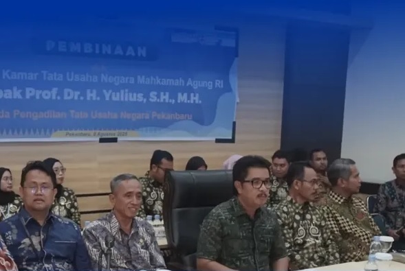 Pembinaan kepada seluruh PTUN dan Pengadilan Tinggi Tata Usaha Negara se-Indonesia yang digelar dari PTUN Pekanbaru melalui Zoom Meeting, Jumat (8/8/2025). Foto dokumentasi Humas MA