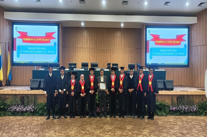 Ketua Kamar Perdata MA Raih Gelar Doktor Ilmu Hukum UNAIR. Foto ; Istimewa