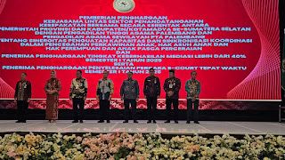 PA Lebong meraih penghargaan atas kinerja e-court 100 persen. Foto : Dokumentasi Pribadi