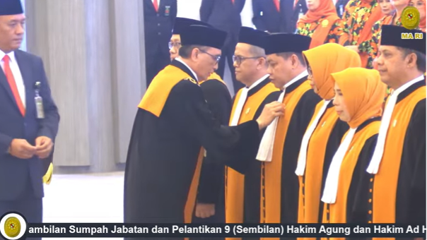 Ketua MA Melantik Hakim Agung dan Hakim Ad Hoc. Foto : Dokumentasi Youtube MA