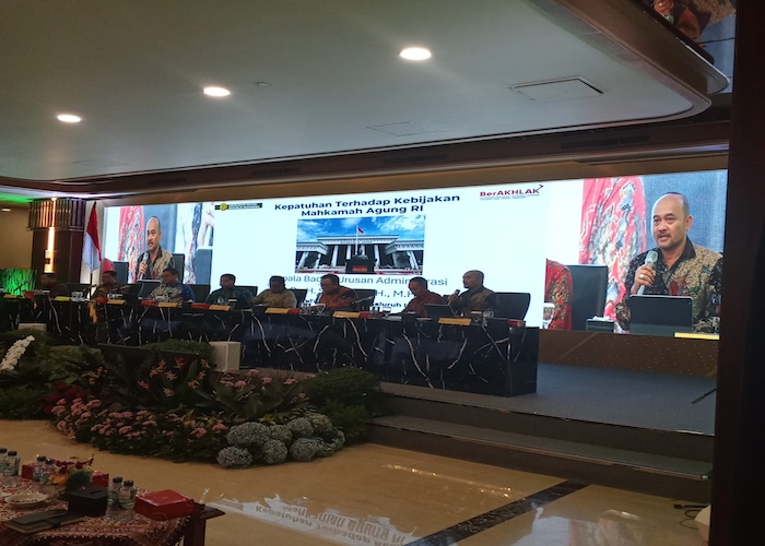 Kepala BUA MA RI menjadi narasumber dalam pembinaan paniter. Foto : Dokumentasi penulis