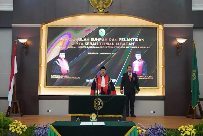 Suasana pelantikan Kepala Pengadilan Negeri Surabaya. Foto : Dokumentasi PT Surabaya