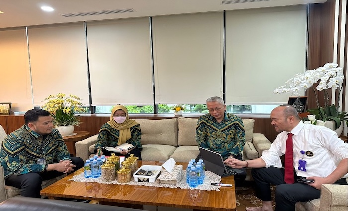 Kepala BUA MA RI menggelar rapat dengan tim pengembang digitalisasi layanan peradilan. Foto : Dokumentasi Biro Hukum dan Humas MA RI