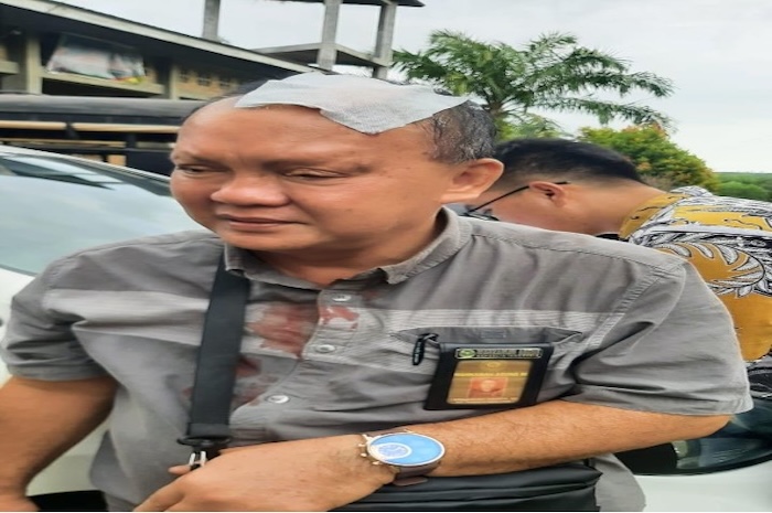 kekerasan dialami Panitera PN Sibolga saat melaksanakan eksekusi putusan perdata. Dokumentasi Humas PN Medan
