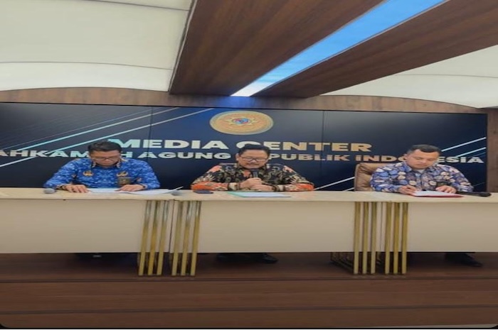 Konferensi Pers Mahkamah Agung RI terkait kebakaran rumah Hakim PN Medan dan Kekerasan terhadap Panitera PN Sibolga. Foto : Dokumentasi penulis