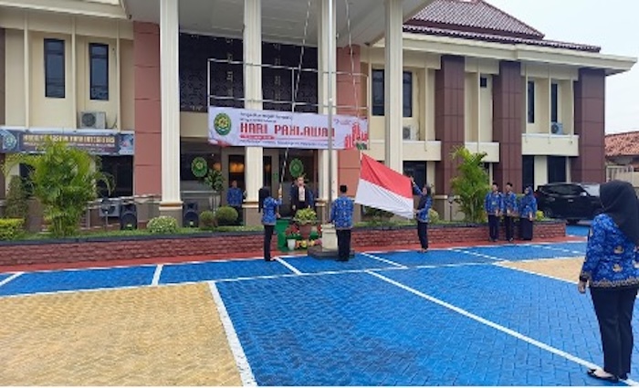 Upacara peringatan Hari Pahlawan Nasional di PN Sampang. Foto : Dokumentasi PN Sampang