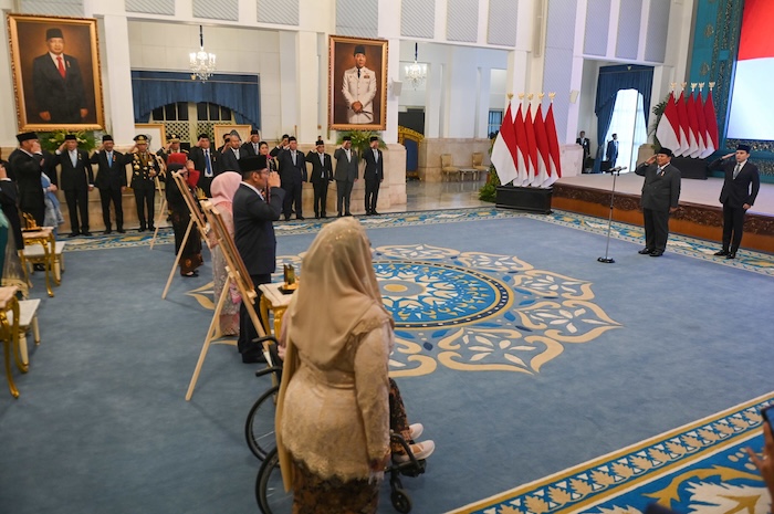 Pemberian gelar pahlawan kepada 10 tokoh bangsa, termasuk Presiden ke-2 Ri Soeharto. Foto ; Infopublik?Antara Foto