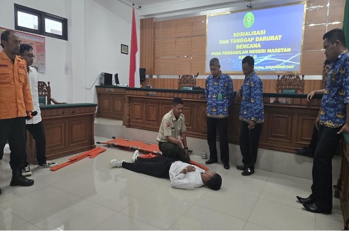 Simulasi bencana di PN Magetan. Foto : Dokumentasi PN Magetan