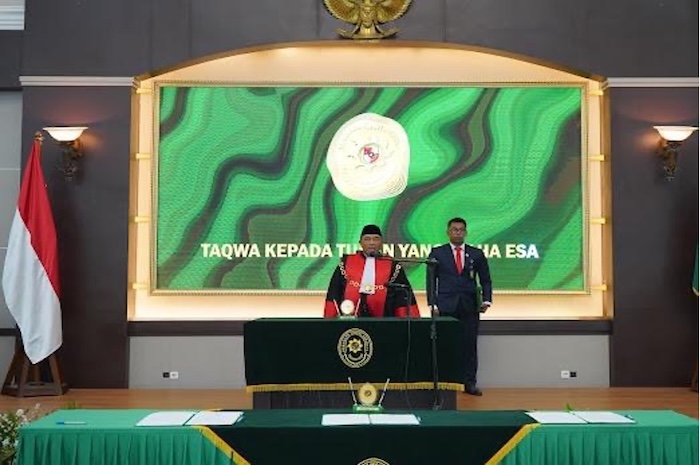 KPT Surabaya melantik sejumlah Kepala Pengadilan Negeri. Foto : Dokumentasi PT Surabaya