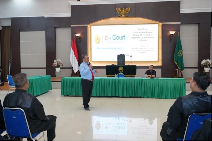 PT Surabaya Sosialisasikan e-Court Kepada Advokat Baru