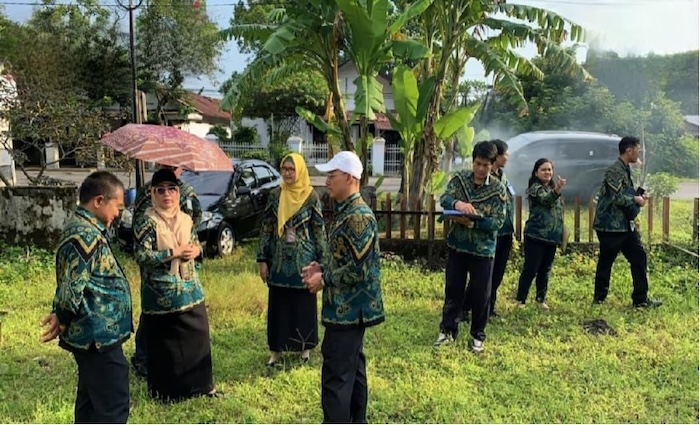 Biro Perlengkapan MA Survei Lokasi Tanah Di Banyumas Untuk Pembangunan Flat Rumdis Hakim