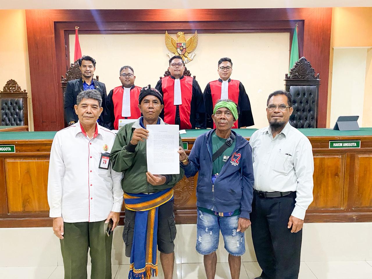 Pengadilan Negeri Waikabubak Gelar Pemeriksaan Setempat. | Foto : Dokumentasi PN Waikabubak