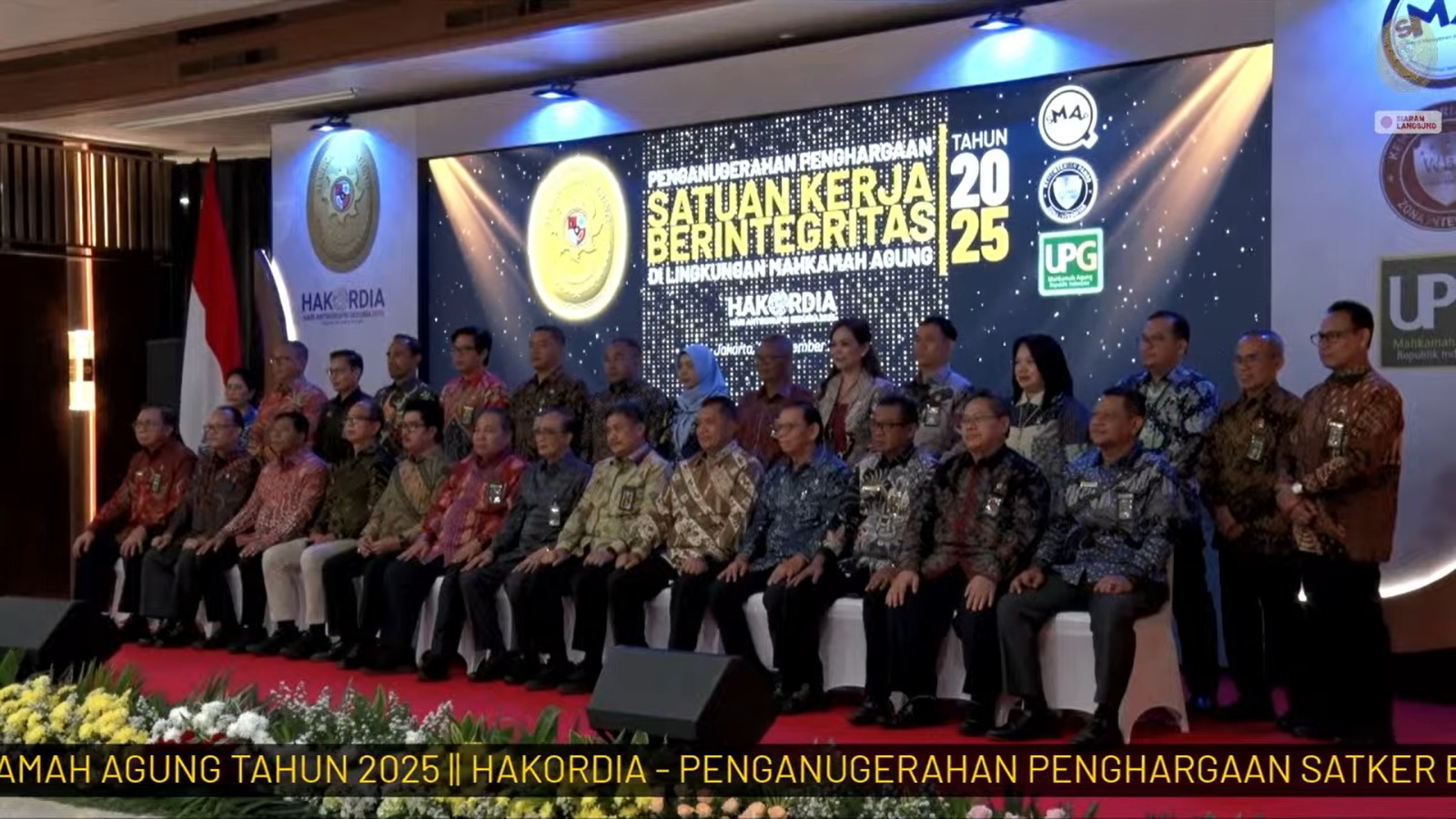 Mahkamah Agung Anugrahkan 19 Satuan Kerja Berpredikat WBK Tahun 2025