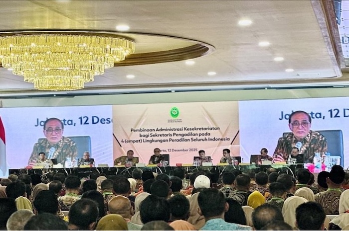 Penyampaian Materi Pembinaan oleh Ketua Mahkamah Agung kepada para Sekretaris Pengadilan Tingkat Banding dan Tingkat Pertama.  Foto : Dokumentasi Nadia Yurisa Aldila