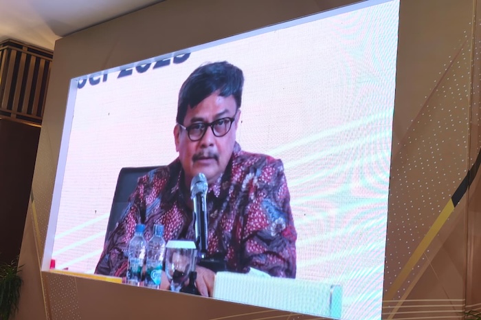WKMA Bidang Non Yudisial Dr. Dwiarso Budi Santiarto, S.H., M.Hum., memberikan materi di pembinaan Sekretaris Pengadilan. Foto : Dokumentasi penulis