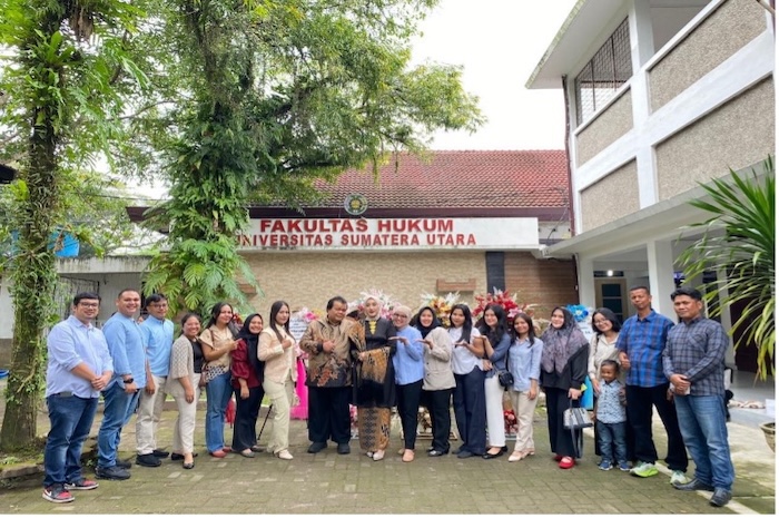Prestasi di Tengah Bencana, Wakil Ketua PN Kuala Simpang Raih Gelar Doktor dengan Predikat Sangat Memuaskan
