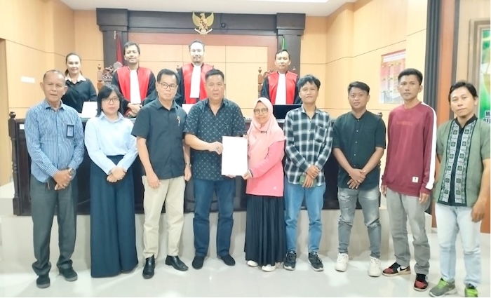 Jarang terjadi, Perdamaian Menjelang Putusan