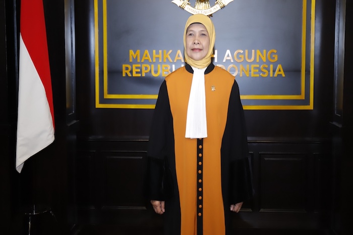 Dr. Hj. Lulik Tri Cahyaningrum, S.H., M.H. Hakim Agung Kamar Tata Usaha Negara Mahkamah Agung RI. Foto : Dokumentasi Humas MA