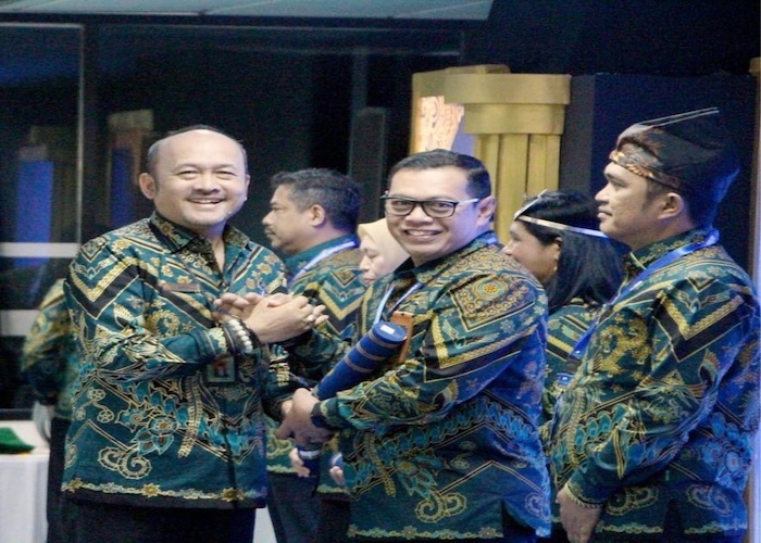 PN Wangi-Wangi menerima penghargaan predikat Terbaik ke-II Kinerja dan Layanan Administrasi Keuangan Perkara se-Indonesia