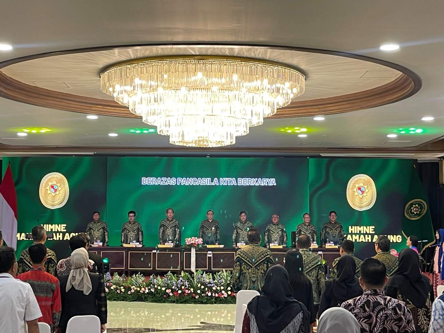 Di Akhir Tahun, Apa Kesibukan Mahkamah Agung?