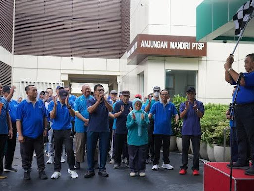 Kegiatan Jalan Sehat di Pengadilan Tinggi Surabaya | Dok. PT Surabaya