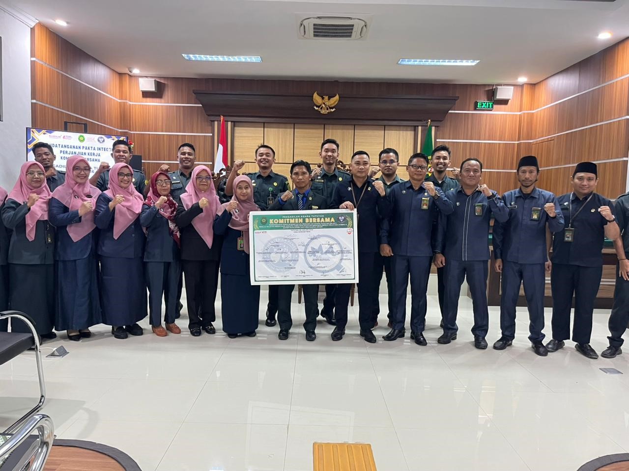 Perkuat Integritas, PA Tutuyan Tandatangani Pakta Integritas dan Perjanjian Kerja 2026