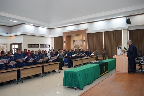 Pengadilan Tinggi Surabaya melaksanakan Penandatanganan Pakta Integritas dan Perjanjian Kinerja Tahun 2026. (Foto: Dok. Pengadilan Tinggi Surabaya)