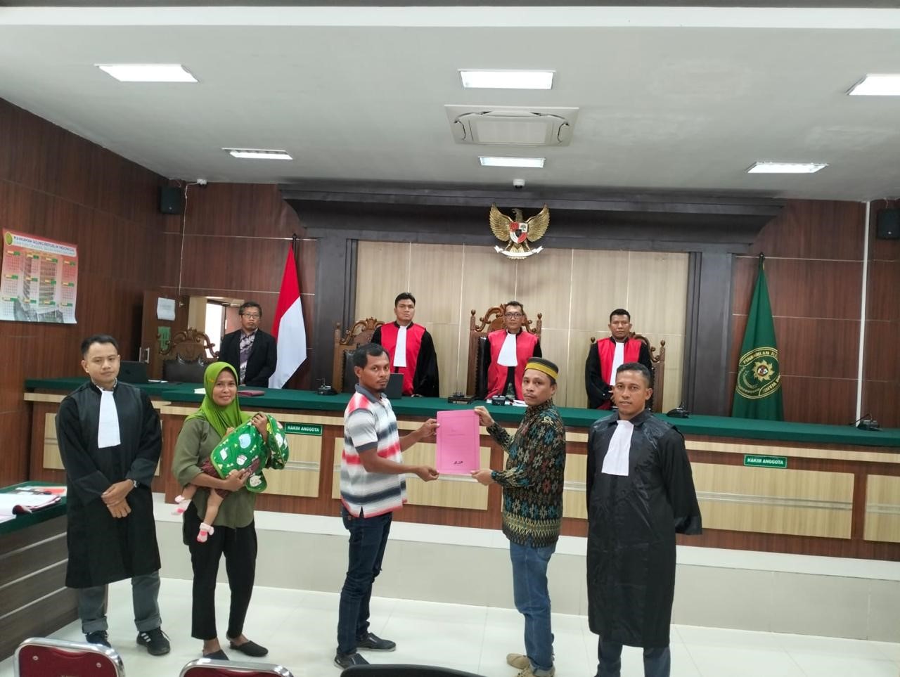 (Foto: Penyelesaikan Perkara Pidana dengan Pendekatan Keadilan Restoratif di PN Wangi-Wangi | Dok. PN Wangi-Wangi)