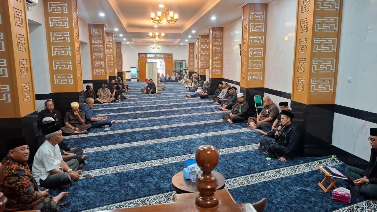 Peringatan Isra Mi’raj 2026: PT Surabaya Ajak Aparatur Jaga Disiplin Lewat Shalat