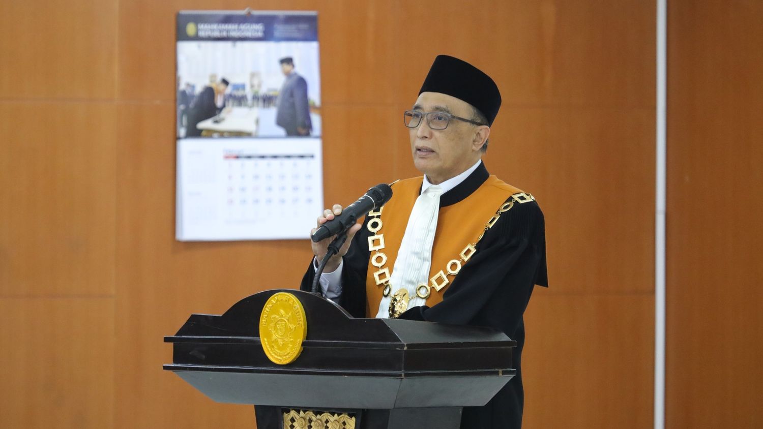 Pesan Tegas Ketua MA Soal Pelayanan Transaksional: Pilihannya Mundur dan Penjara!