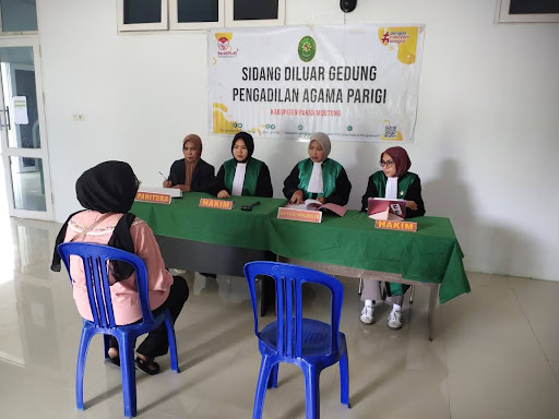 Pengadilan Agama (PA) Parigi kembali melaksanakan sidang keliling di KUA Kecamatan Tinombo. (Foto: Dok. PA Parigi)