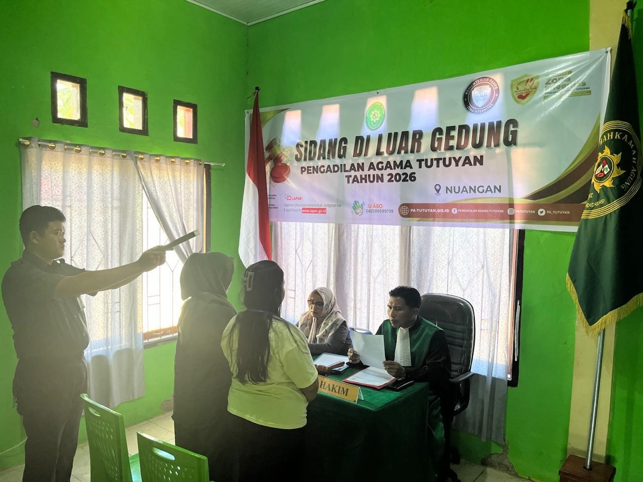 (Foto: PA Tutuyan Gelar Sidang Keliling di KUA Nuangan | Dok. Muhammad Arif Pahlevi)