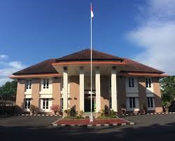 Rogatori: PN Praya Laksanakan Pemanggilan Sidang Lintas Negara