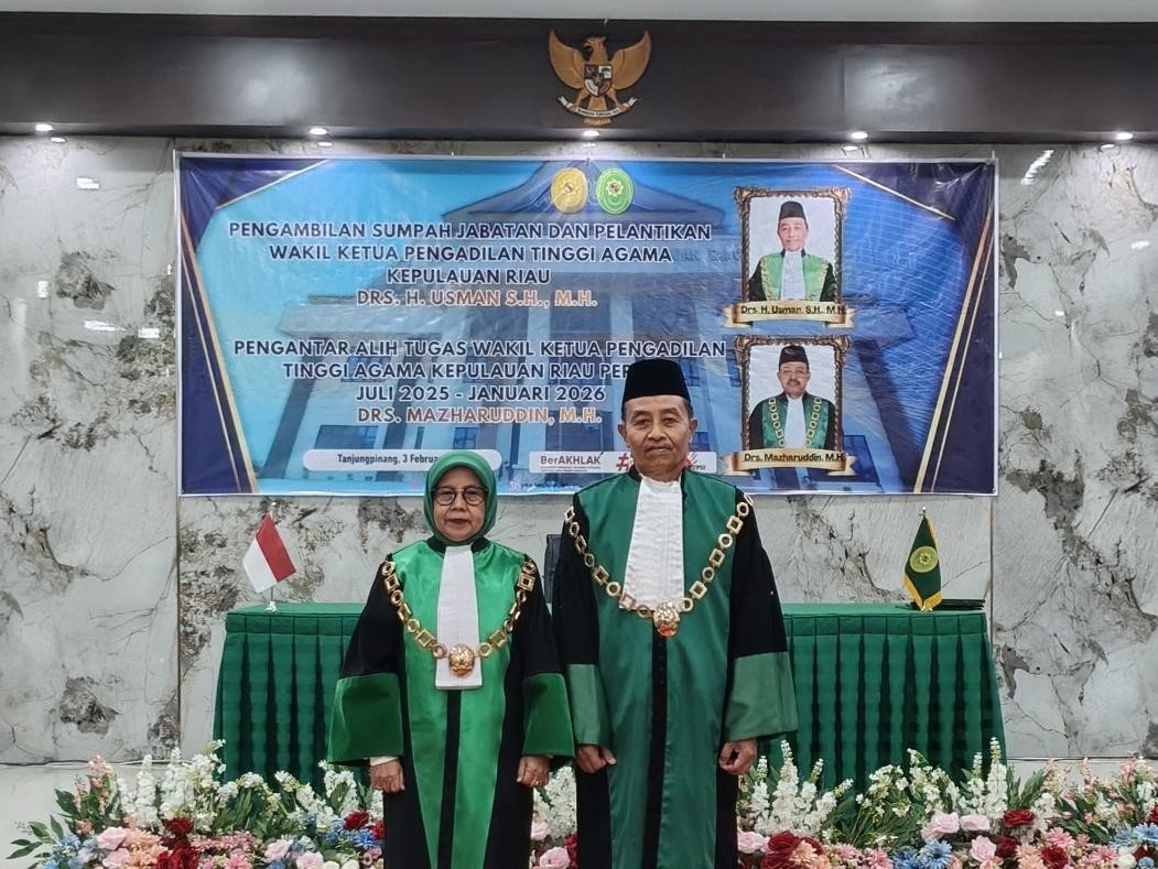 (Foto: Pelantikan Wakil Ketua PTA Kepri oleh Ketua PTA Kepri | Dok. Muhammad Rizki Hengki)