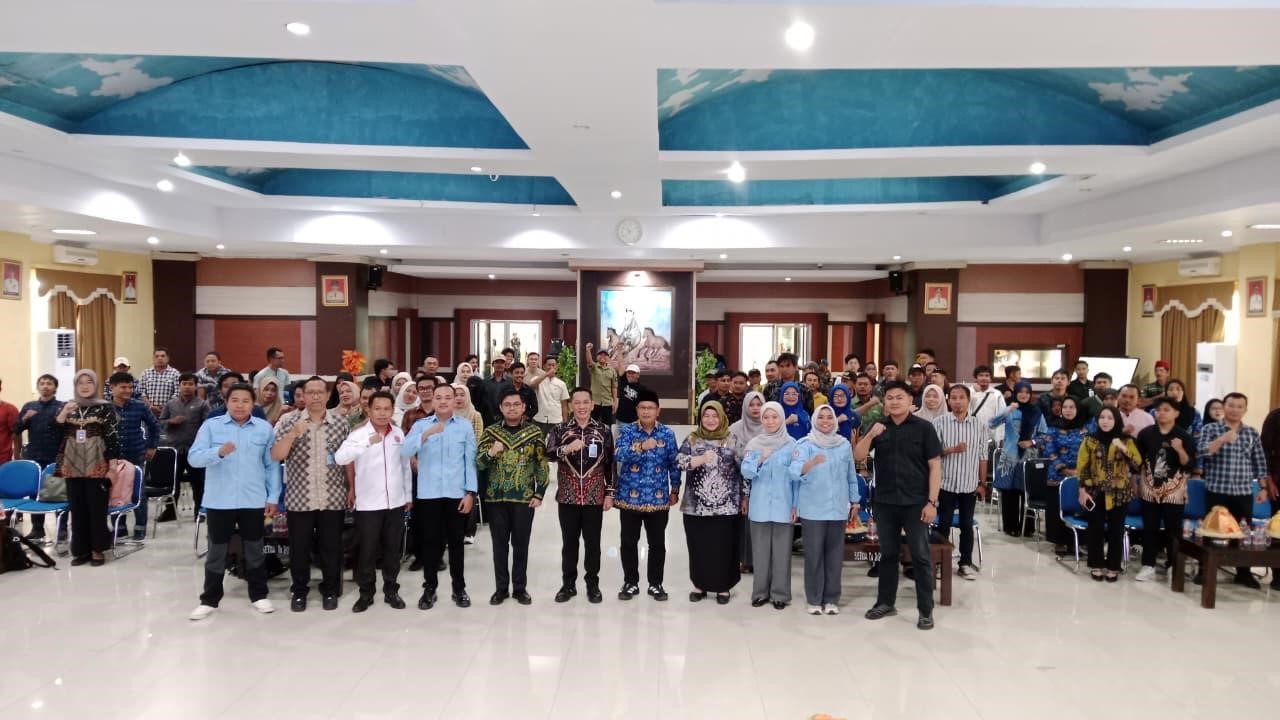 (Foto: PN Jeneponto Isi Materi dalam Agenda Pendidikan dan Pelatihan Paralegal Desa | Dok. PN Jeneponto)