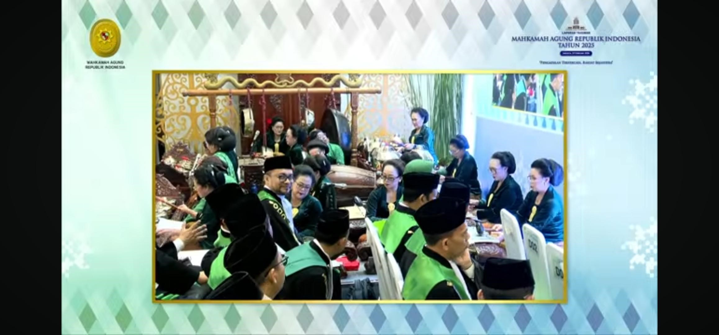 (Foto: Pembukaan Laporan Tahunan MA 2025 Diiringi Karawitan | Dok. Humas MA)