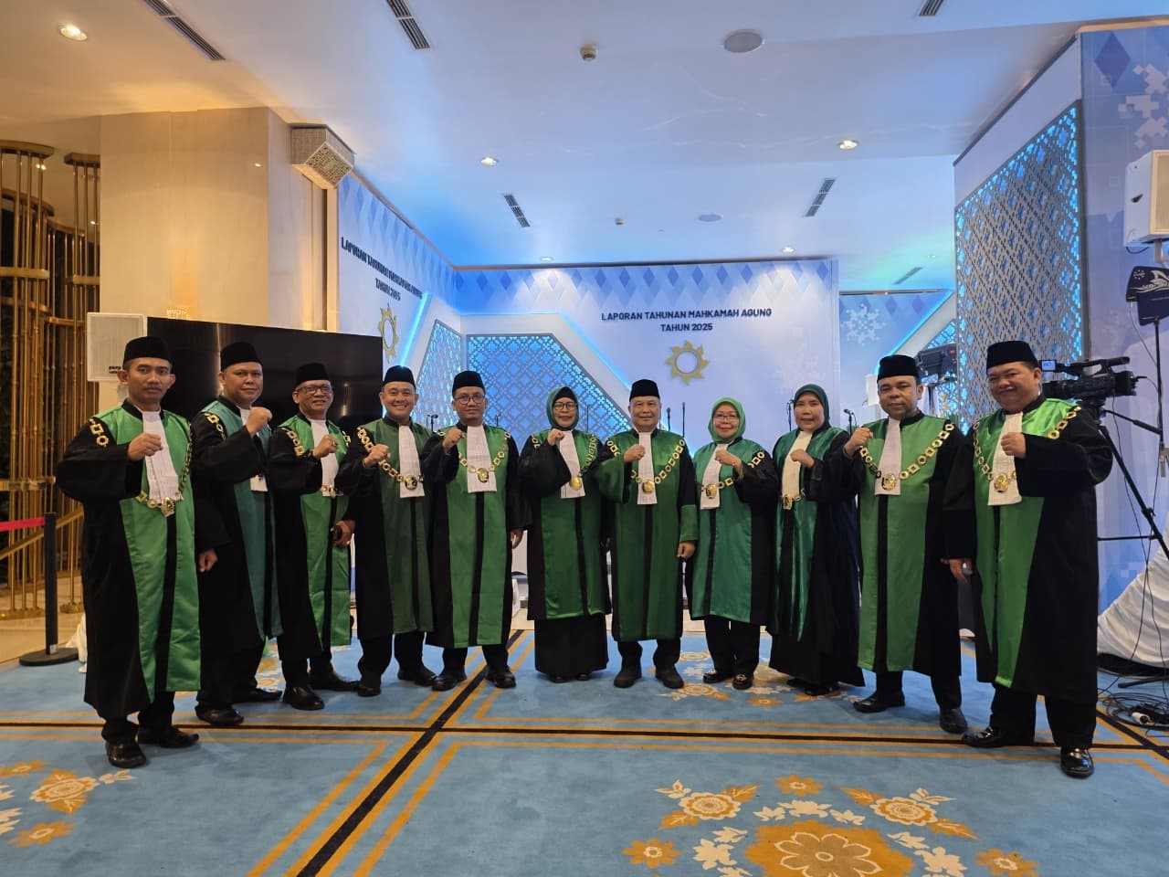 (Foto: Ketua PTA Palembang Beserta Ketua PA Sewilyah PTA Palembang Menghadiri Sidang Istimewa Laptah 2025 | Dok. PTA Palembang)