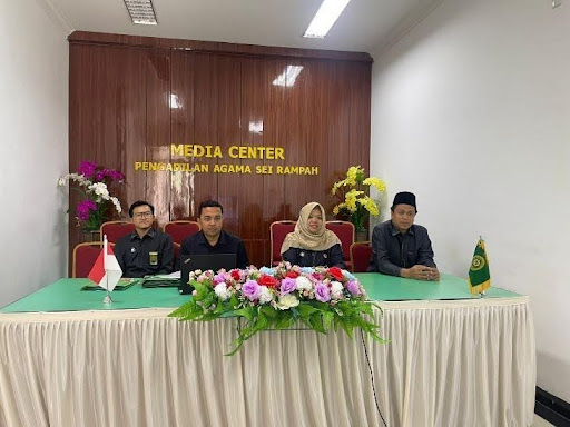 Ciptakan Lingkungan Kerja Kondusif, Hakim PA Sei Rampah Ikuti Diskusi FCFCOA-BPHPI secara Daring