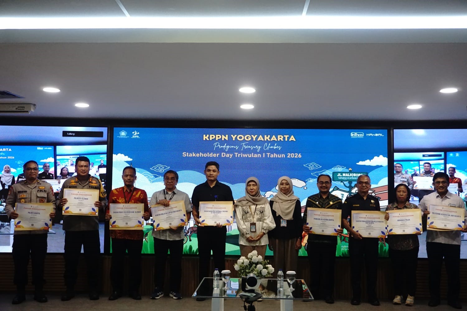 Pengadilan Agama Bantul Raih Double Champ IKPA Terbaik 100% DIPA 01 dan 04