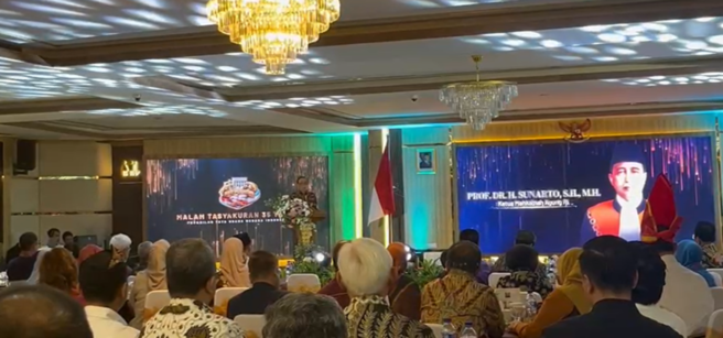 (Foto: Acara Malam Tasyakuran 35 Tahun Peradilan Tata Usaha Negara di Balairung Badan Strajak Diklat Kumdil Mahkamah Agung RI | Dok. Humas MA)